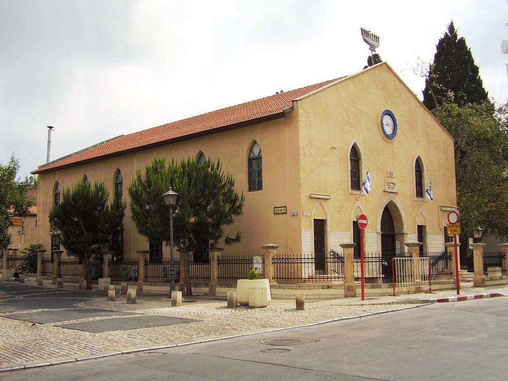 Zimeroni Zikhron Ya‘akov Luaran gambar